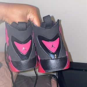 jordan true flight pink and black